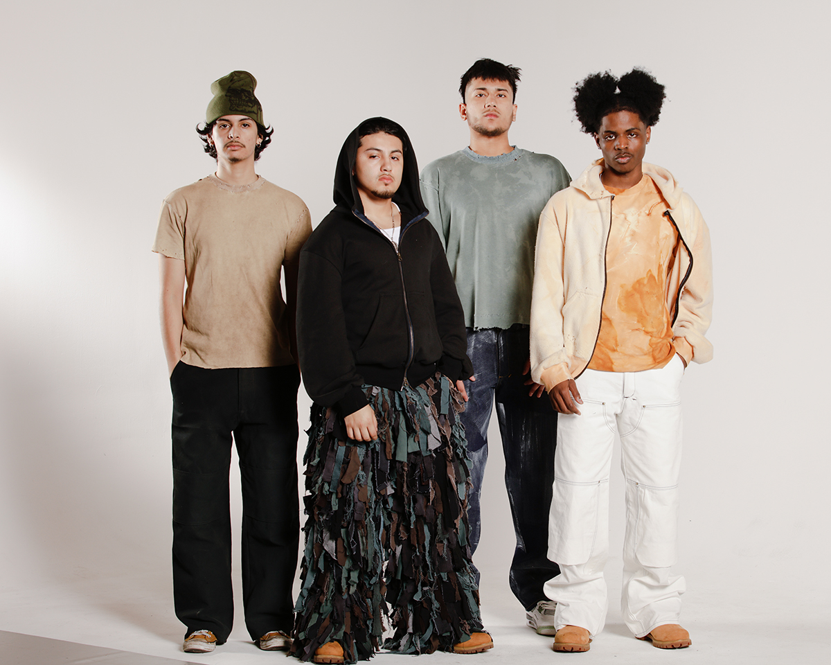 A 9-piece menswear collection that reflects the materials used in the construction trade. A mix of dye methods and unconventional applications create a very textured collection. 
